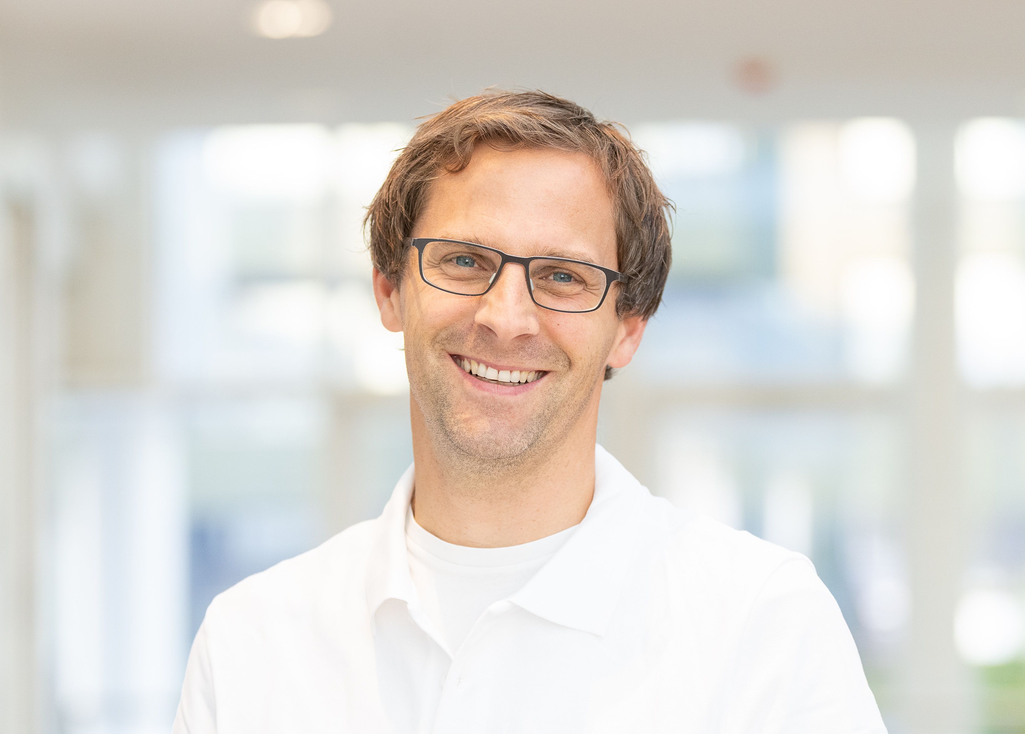 Thorsten Auth Beating cyber criminals at their own game